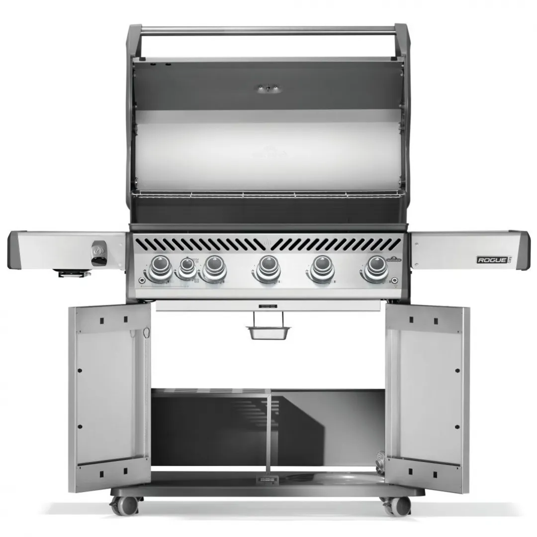 NAPOLEON NAPOLEON RP625SIBNSS-2 Rogue PRO 625 Gas BBQ Grill NAPOLEON NAPOLEON RP625SIBNSS-2 Rogue PRO 625 Gas BBQ Grill