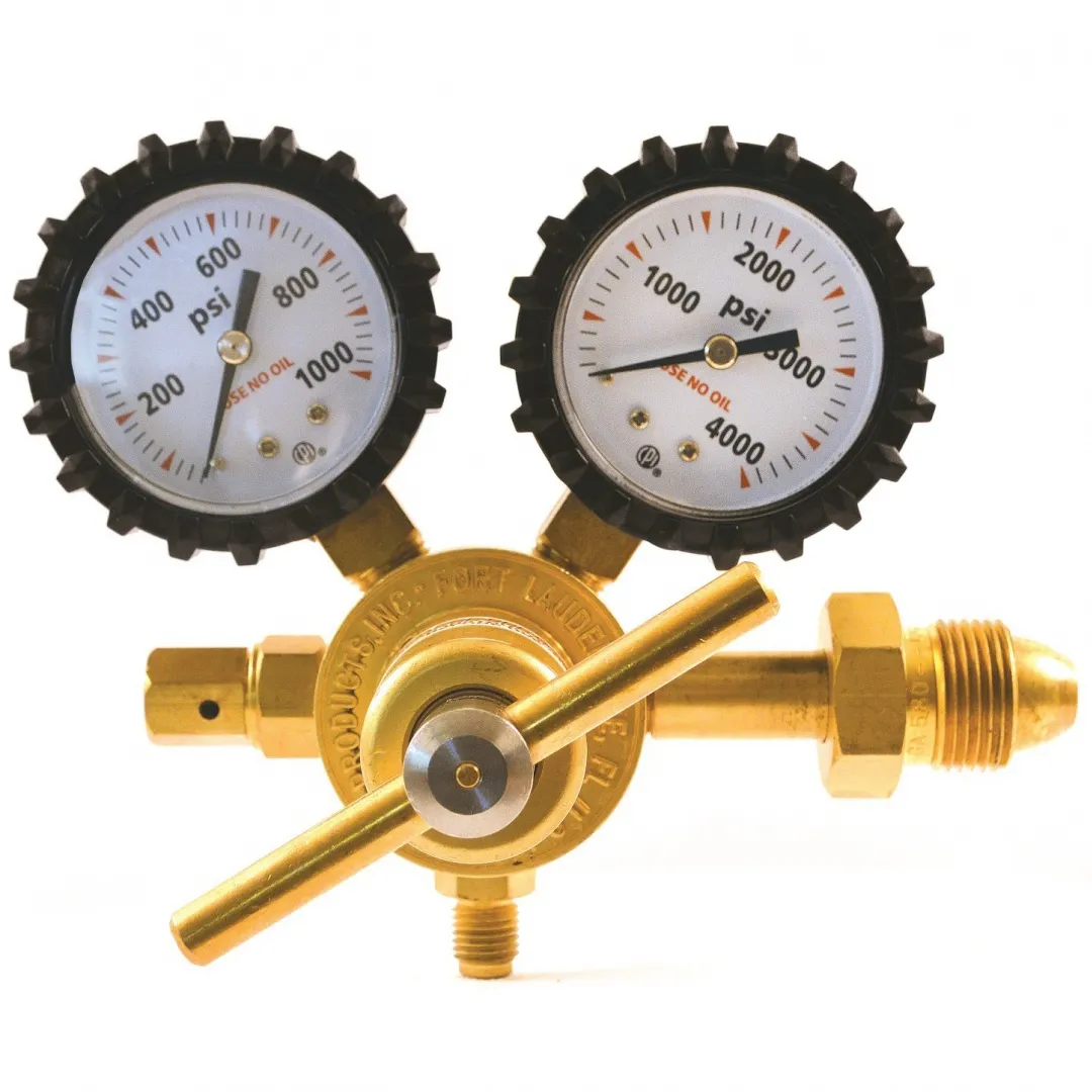 UNIWELD UNIWELD RHP Series Nitrogen Regulators With Gauge Boots UNIWELD UNIWELD RHP Series Nitrogen Regulators With Gauge Boots